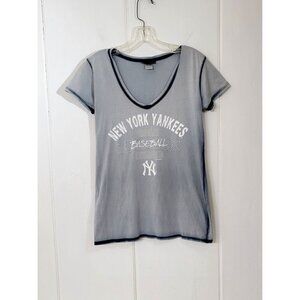 5th & Ocean New York Yankees T Shirt Woman's Size Large